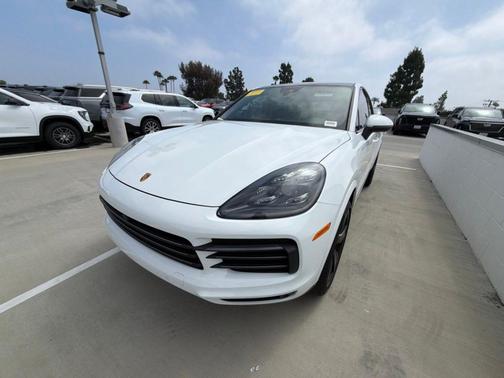 White 2022 Porsche Cayenne