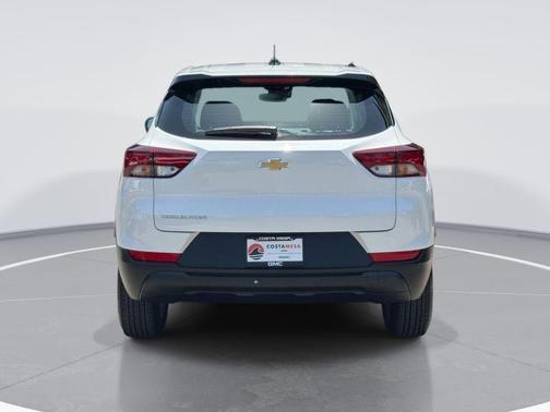Summit White 2025 Chevrolet Trailblazer LS