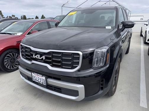 Ebony Black 2023 Kia Telluride S