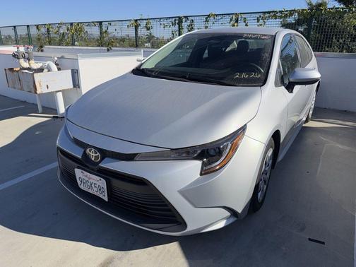 2025 Toyota Corolla LE