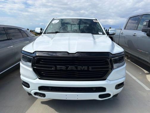 Bright White Clearcoat 2020 RAM 1500 Big Horn