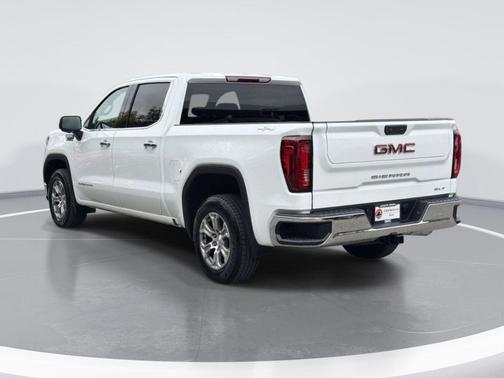 Summit White 2025 GMC Sierra 1500 SLT