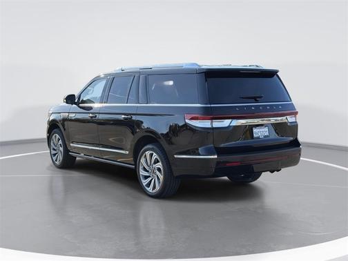 2023 Lincoln Navigator L Reserve