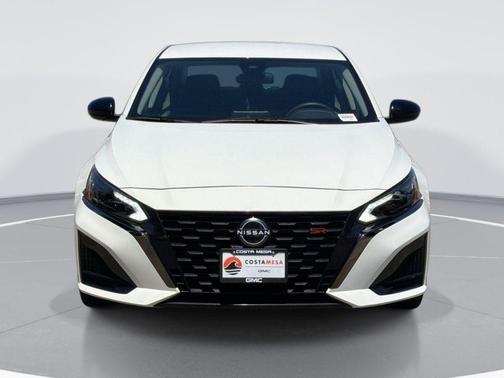 Glacier White 2024 Nissan Altima 2.5 SR