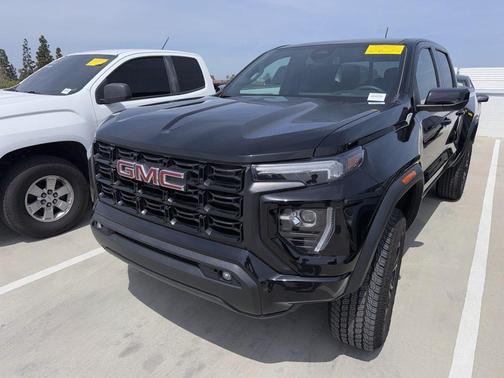 2024 GMC Canyon Elevation