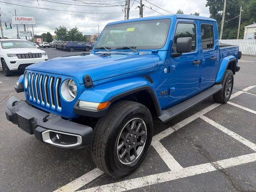 Hydro Blue Pearlcoat 2020 Jeep Gladiator Overland