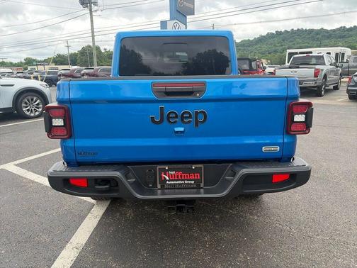 Hydro Blue Pearlcoat 2020 Jeep Gladiator Overland