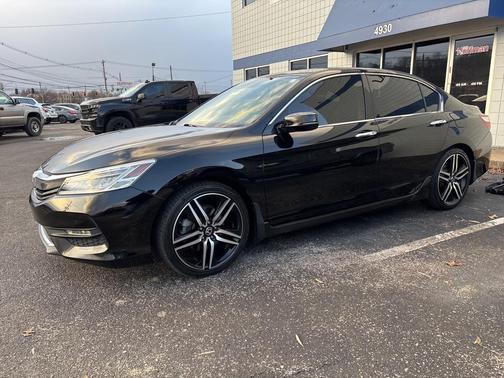 2017 Honda Accord Touring