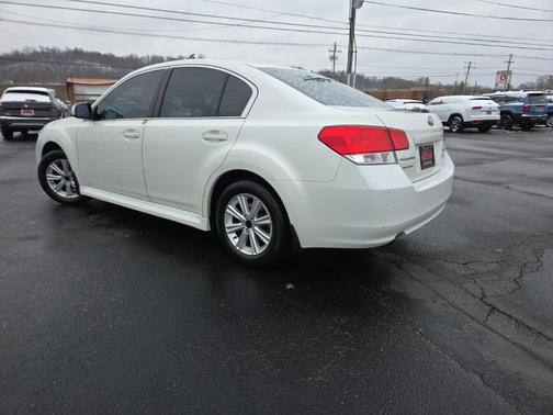 2012 Subaru Legacy 2.5i Premium