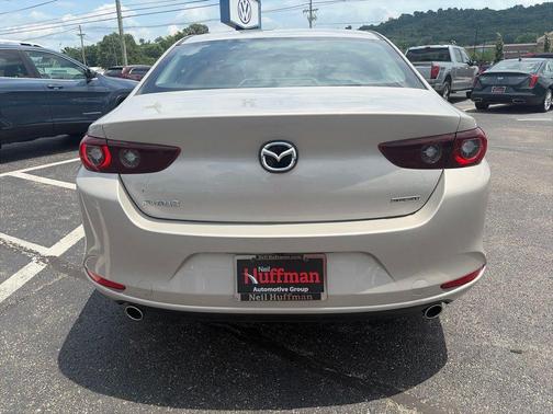 Platinum Quartz Metallic 2024 Mazda Mazda3 FWD w/Select Package