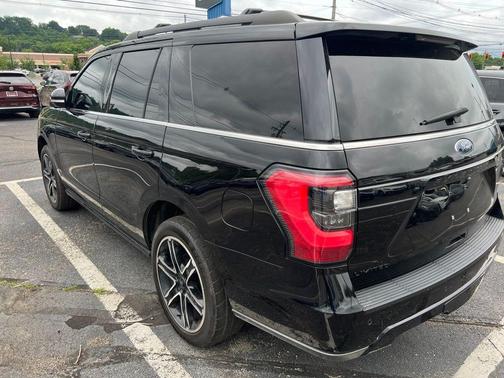 Black 2020 Ford Expedition Limited