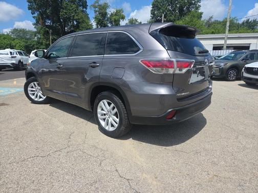 2015 Toyota Highlander LE