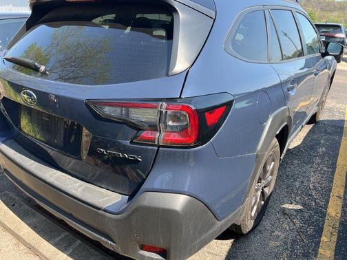 Cosmic Blue Pearl 2025 Subaru Outback Onyx Edition