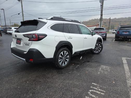 2024 Subaru Outback Touring