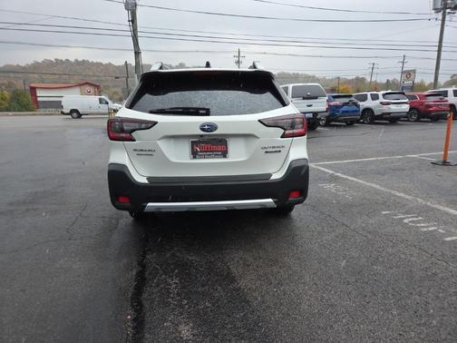 2024 Subaru Outback Touring