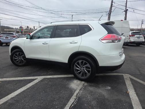 2016 Nissan Rogue SL