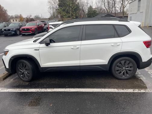 2022 Volkswagen Taos 1.5T S