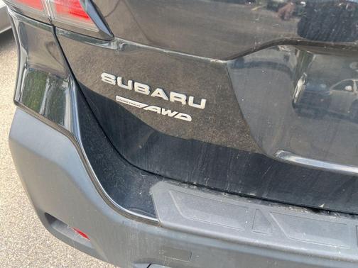 Crystal Black Silica 2024 Subaru Outback Premium