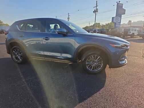 2017 Mazda CX-5 Sport