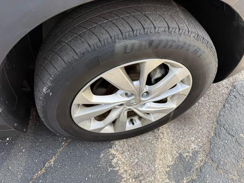 White Pearl 2019 Hyundai TUCSON Value