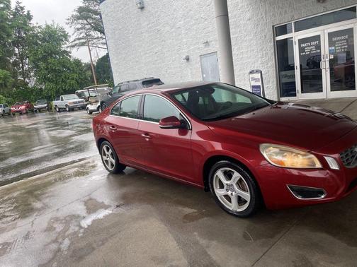 Flamenco Red Metallic 2012 Volvo S60 T5
