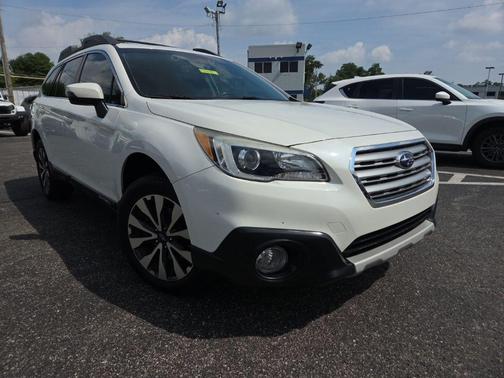 Crystal White Pearl 2017 Subaru Outback 2.5i Limited