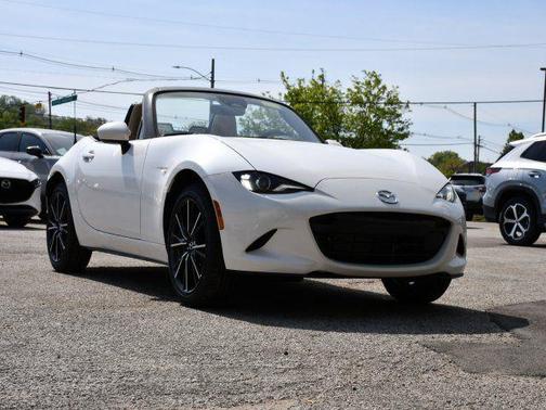 2026 Mazda MX-5 Miata GRAND TOURING