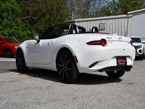 2026 Mazda MX-5 Miata GRAND TOURING