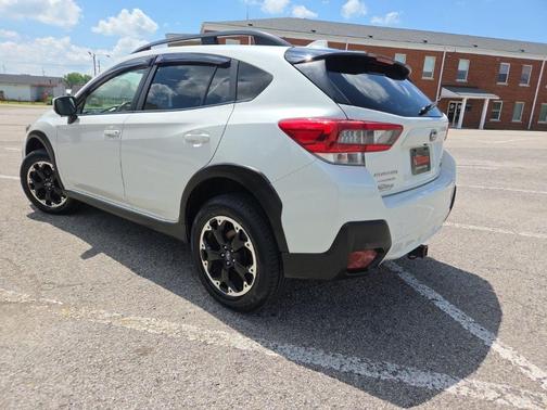 Crystal White Pearl 2022 Subaru Crosstrek Premium