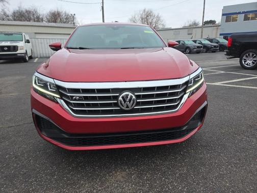 2021 Volkswagen Passat 2.0T R-Line