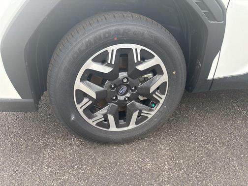 Crystal White Pearl 2026 Subaru Forester Premium