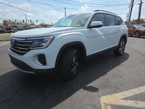 2025 Volkswagen Atlas 2.0T SE w/Technology