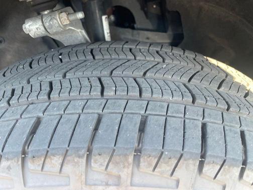 Diamond Black 2025 Jeep Grand Cherokee Laredo