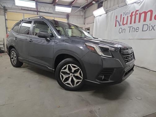2023 Subaru Forester Premium