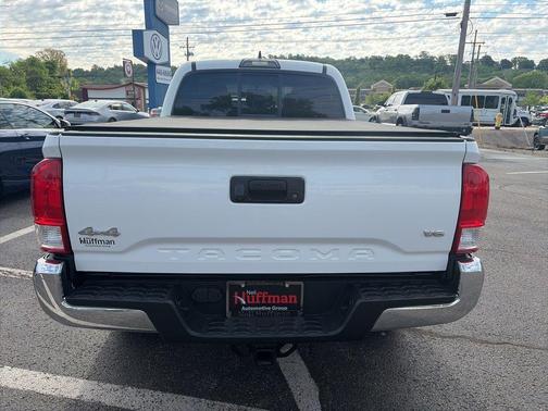 Super White 2017 Toyota Tacoma SR5
