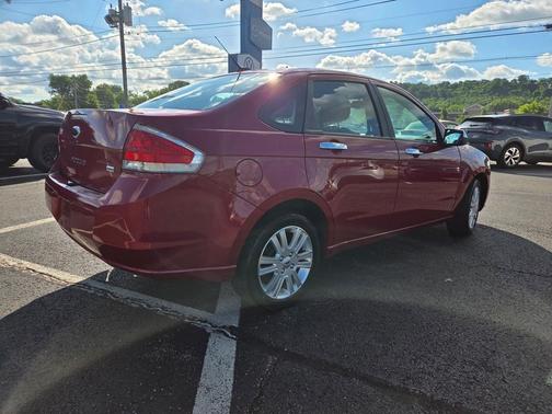 2010 Ford Focus SEL