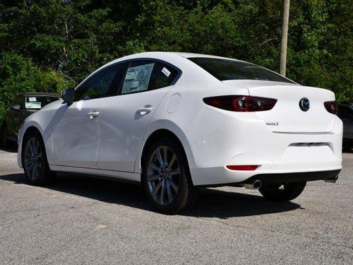 Snowflake White Pearl 2026 Mazda Mazda3 FWD w/Preferred Package