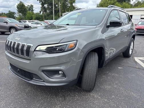 2022 Jeep Cherokee Latitude Lux