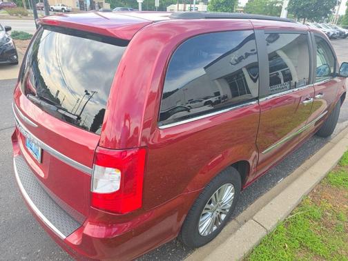 Deep Cherry Red Crystal Pearlcoat 2016 Chrysler Town & Country Touring-L