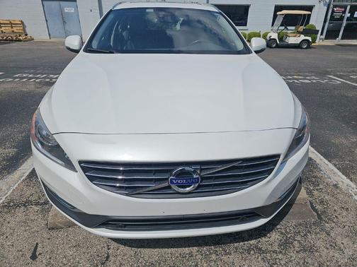 Crystal White Pearl 2015 Volvo V60 T5 Premier