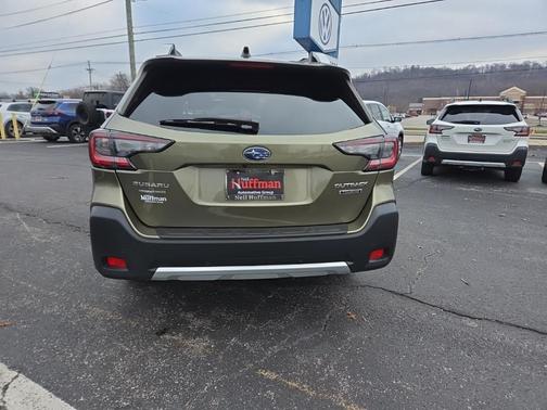 2023 Subaru Outback Touring