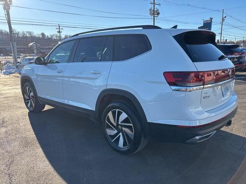 2025 Volkswagen Atlas 2.0T SE