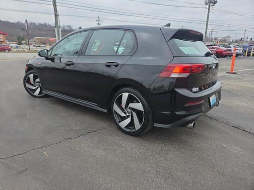 2023 Volkswagen Golf GTI 2.0T SE