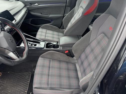 2023 Volkswagen Golf GTI 2.0T SE