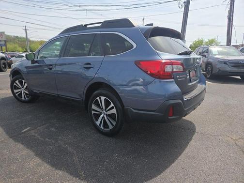 Twilight Blue Metallic 2018 Subaru Outback 2.5i Limited