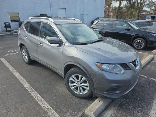 2016 Nissan Rogue SV