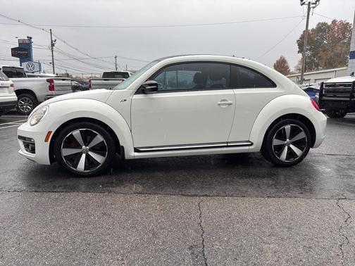 2014 Volkswagen Beetle 2.0T R-Line