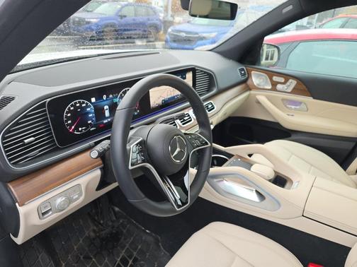 2025 Mercedes-Benz GLE 450 4MATIC