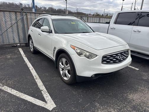 2010 INFINITI FX35 Base