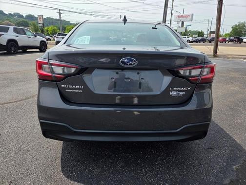 2022 Subaru Legacy Limited